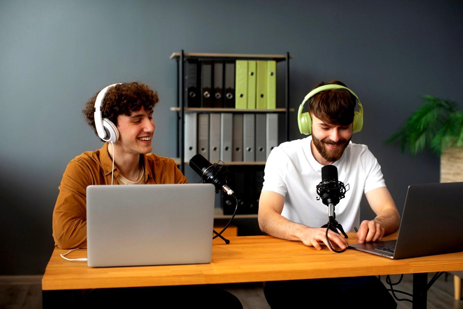 Ambiente di lavoro creativo per laboratori di scrittura